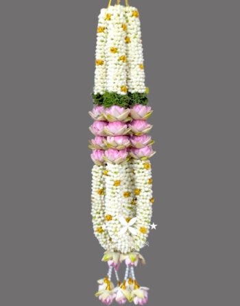Order fresh handcrafted wedding garlands online from India’s top designers. offering pan India shipping for unique high quality fresh flower Wedding Garland wedding garlands in chennai wedding garland online garland online delivery chennai in india Indian wedding Garlands Jaimala Varmala Order at Online